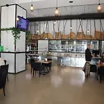 Omw Hotel Vorë