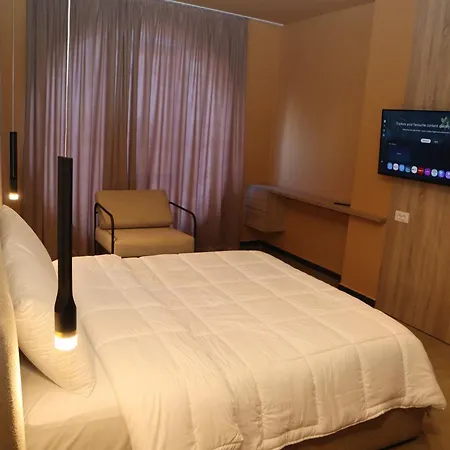 호텔 Omw 3*